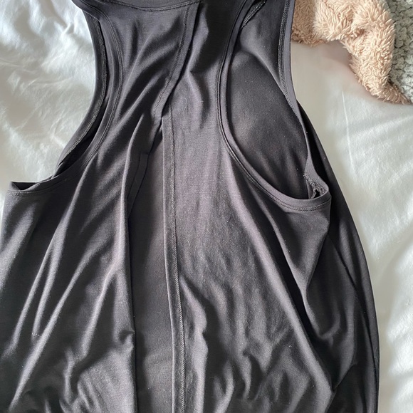 Old Navy Open Back - Picture 3 of 4